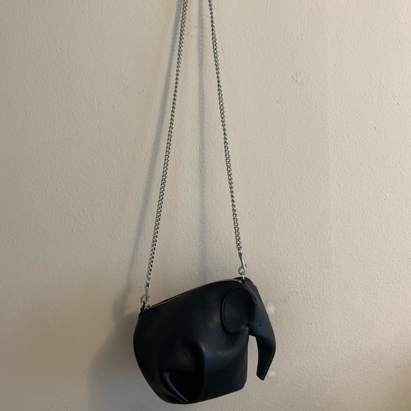 [SOLD] Loewe Mini Elephant Crossbody Bag - Picture 2 of 7